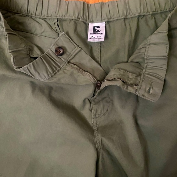 Bear Bottom Olive Stretch Short - Picture 6 of 6